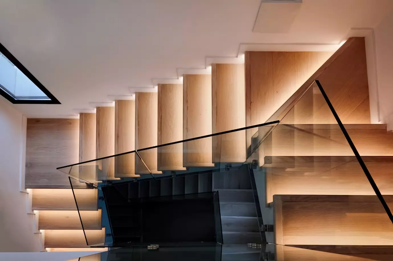 Modern vs. Traditional Stair Railings